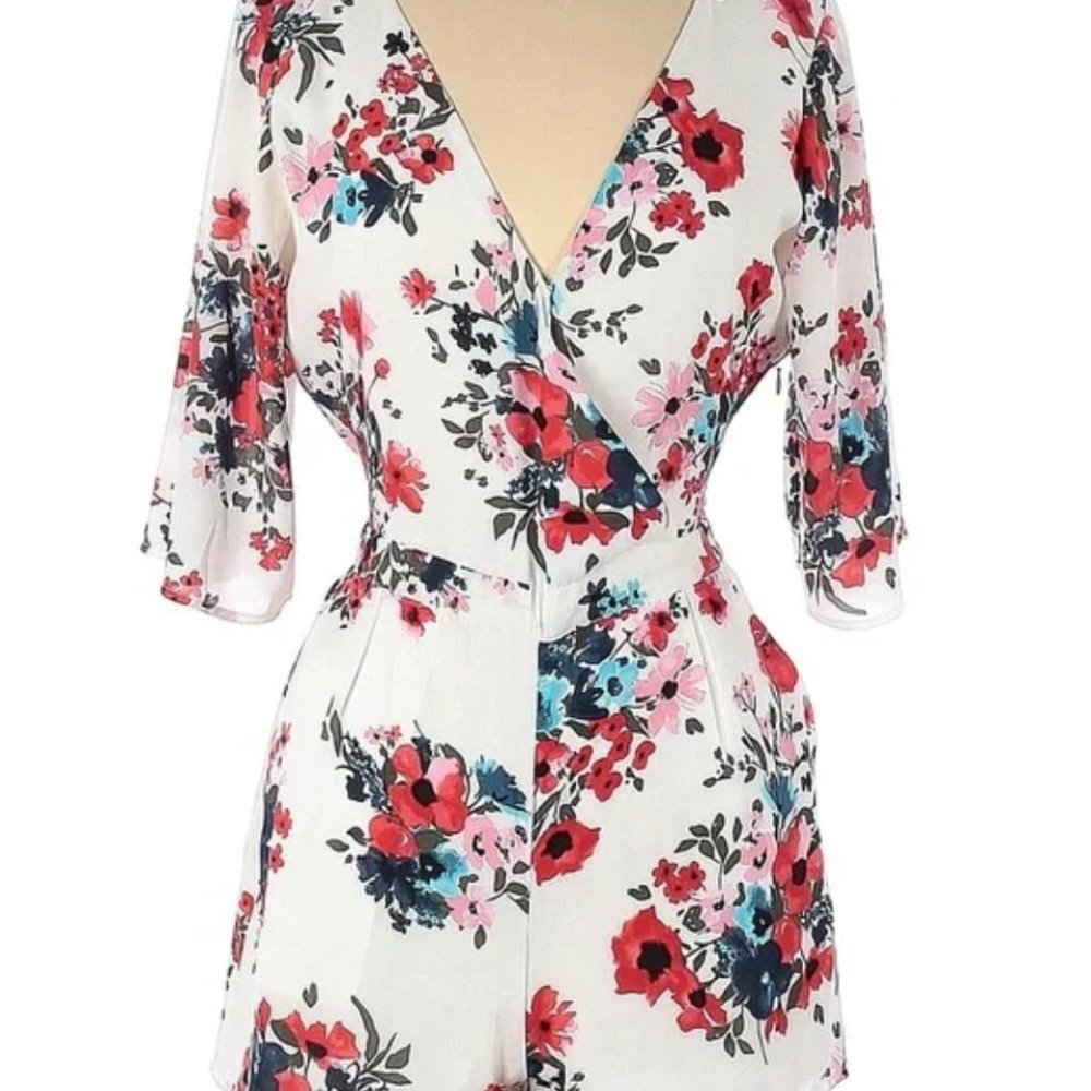 Cupcakes and Cashmere 'Kirei' Floral Print Romper - Size 0